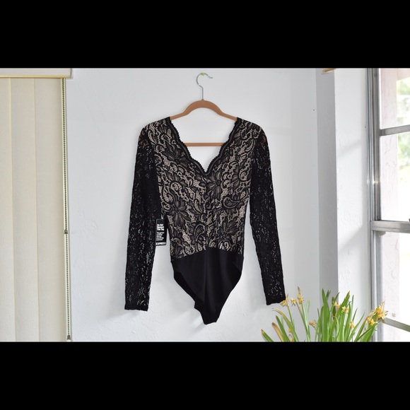 Express long sleeve deep v-neck lace bodysuit - Picture 5 of 5